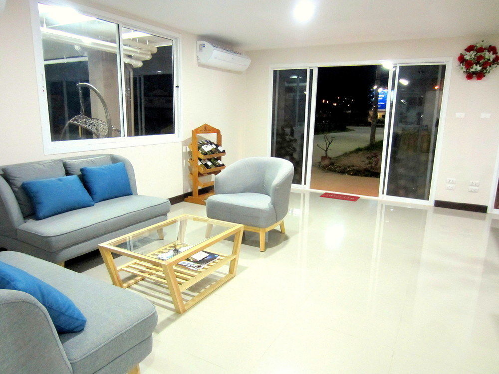 Life Grand Chiang Mai Hotel Exterior photo