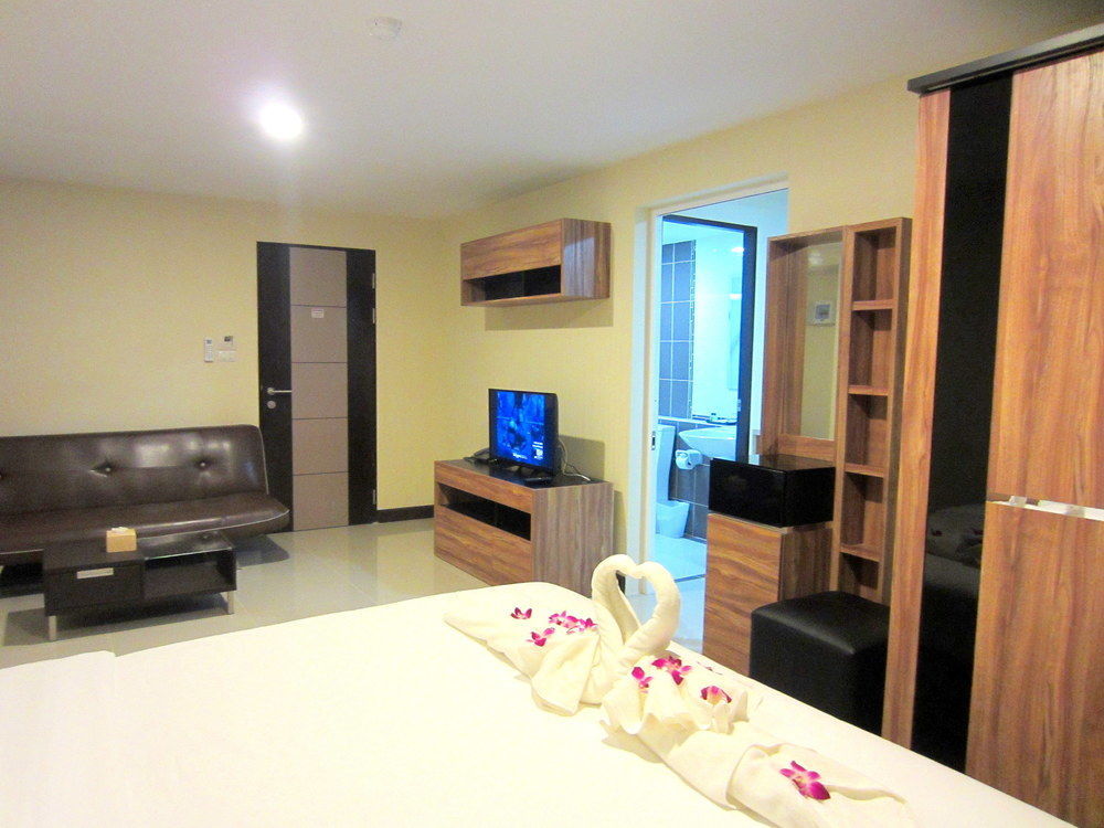 Life Grand Chiang Mai Hotel Exterior photo