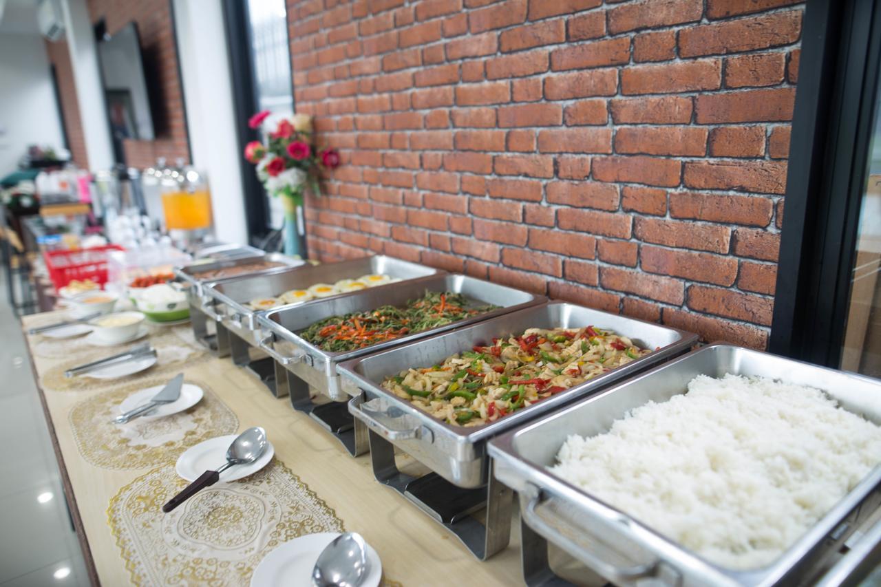 Life Grand Chiang Mai Hotel Exterior photo