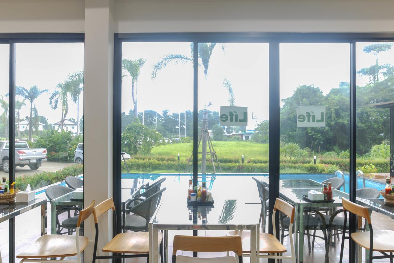 Life Grand Chiang Mai Hotel Exterior photo