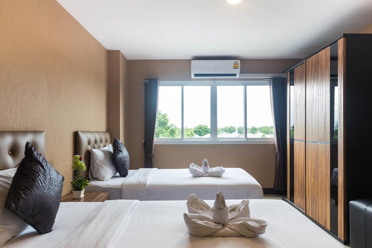 Life Grand Chiang Mai Hotel Exterior photo