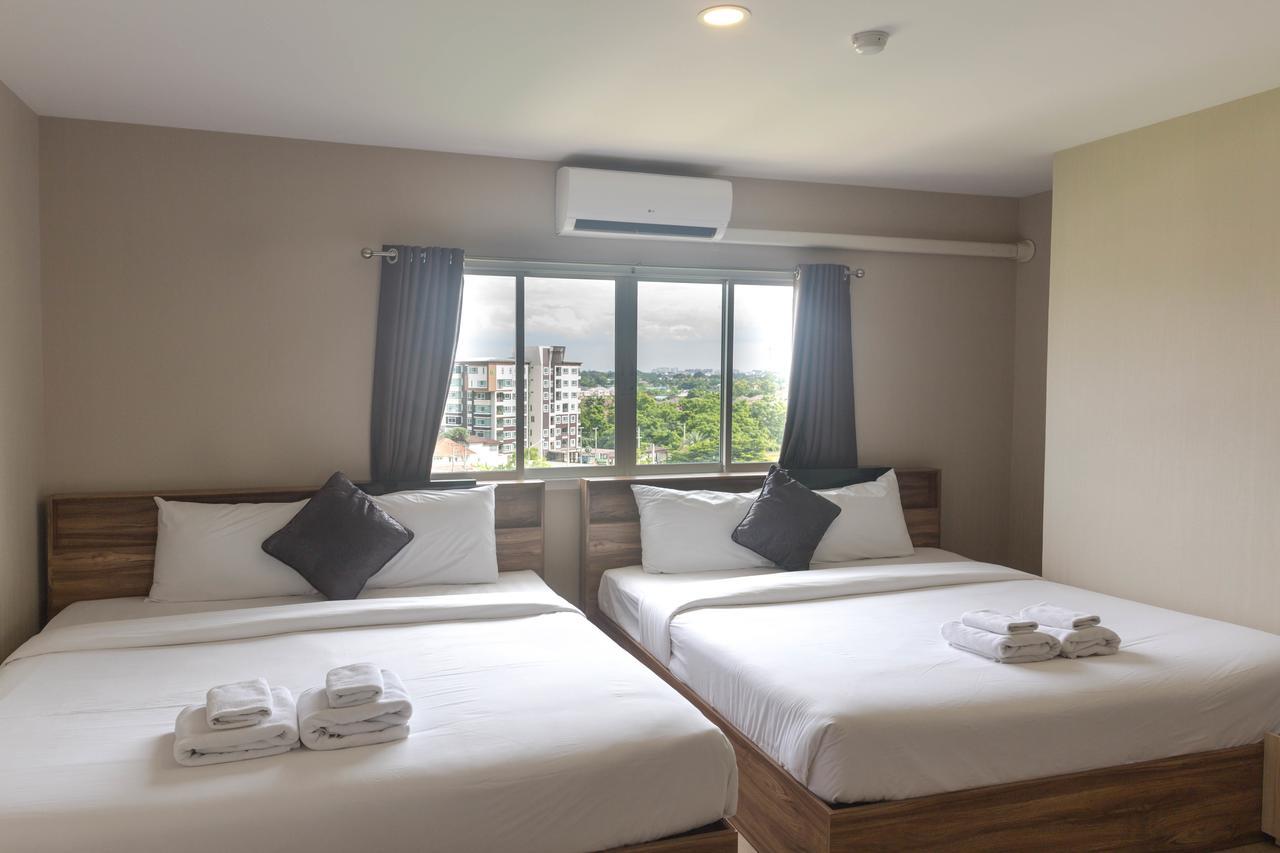 Life Grand Chiang Mai Hotel Exterior photo